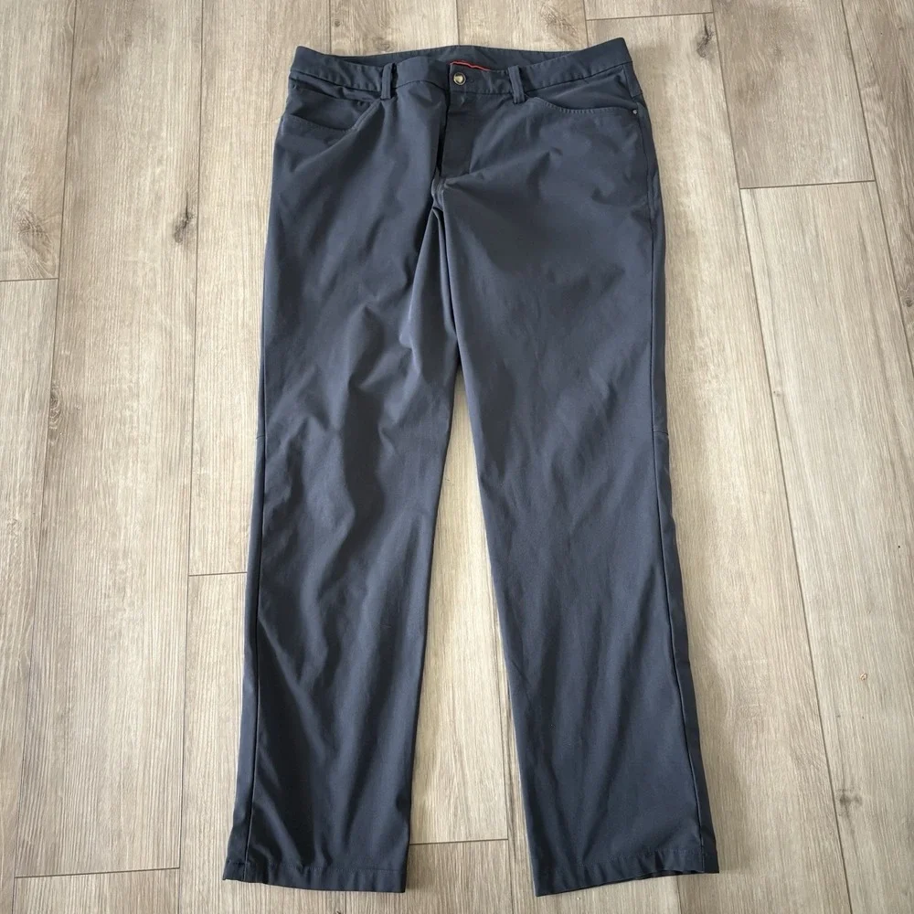 Lululemon Men's Gray Dress Pants Straight Fit Stretch Zip Pocket Size 36 32